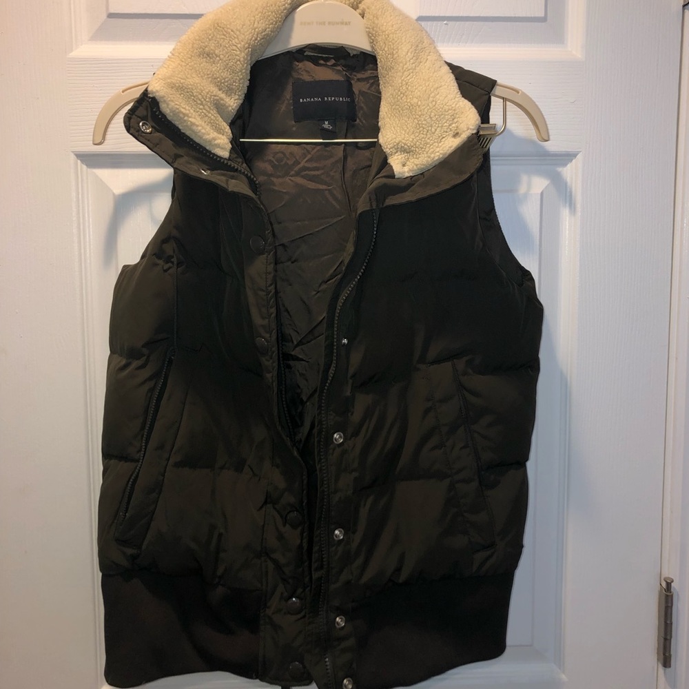 Banana Republic puffer vest